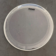 Laden Sie das Bild in den Galerie-Viewer, B-Ware: Evans EQ3 Clear 22&quot;