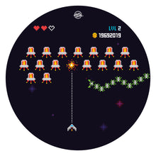 Laden Sie das Bild in den Galerie-Viewer, SPACE INVADERS