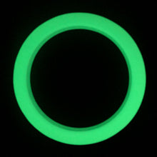 Laden Sie das Bild in den Galerie-Viewer, NEON-O (Glow in the dark)