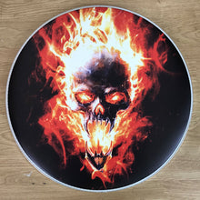 Laden Sie das Bild in den Galerie-Viewer, NEON SKULL (Glow in the dark)
