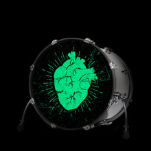 Laden Sie das Bild in den Galerie-Viewer, Einzelstück: NEON HEART (Glow in the dark) - 18 Zoll