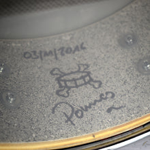 Laden Sie das Bild in den Galerie-Viewer, Einzelstück: &quot;Pommerenke&quot; Snare mit Design, 13x5&quot;